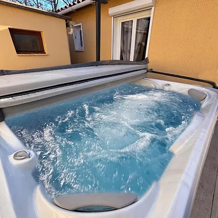 Maison Les Chenes - Jacuzzi - Calme & Idealement Situe - Clim - Salle De Jeux - Parking Ferienhaus *